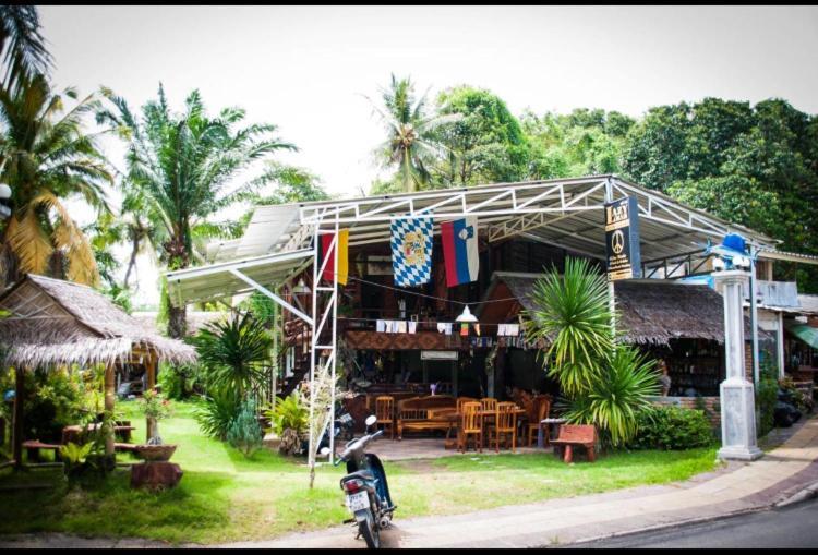 The Lazy Bar And Guesthouse Krabi Luaran gambar